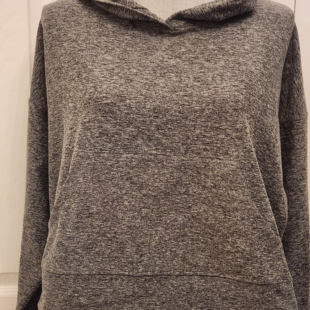 Fabletics Gray Cropped  Hooded Sweatshirt